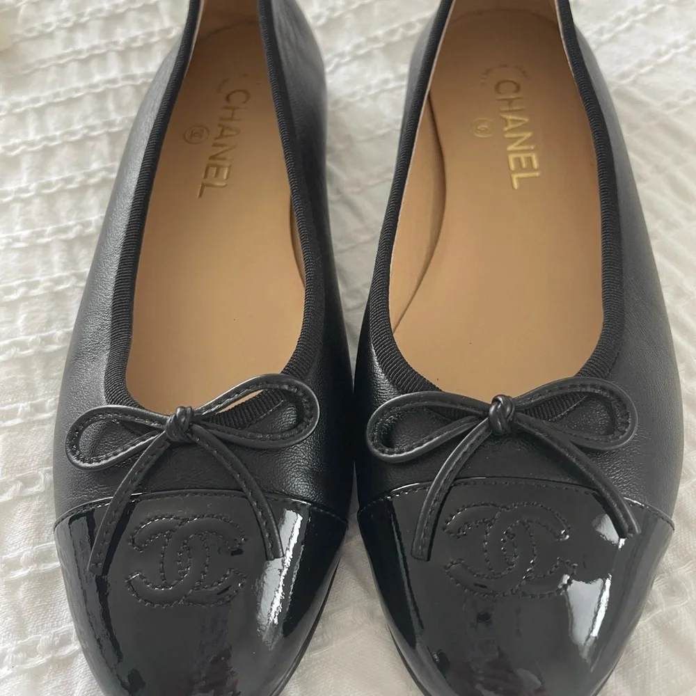 CHANEL Black Patent Cap Toe Flats - Picture 9 of 10
